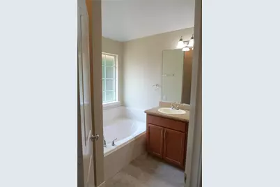 1810 Stephanie Street, Brenham, TX 77833 - Photo 13