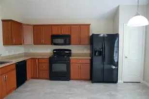 1810 Stephanie St, Brenham, TX 77833 - Photo 5