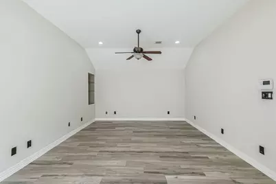 30 Crestview Trail, Houston, TX 77082 - Photo 23