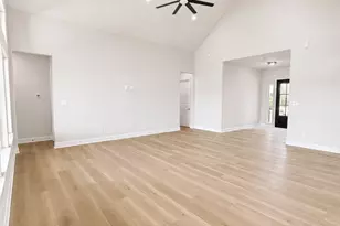 18803 Serene Water Dr, Montgomery, TX 77356 - Photo 19
