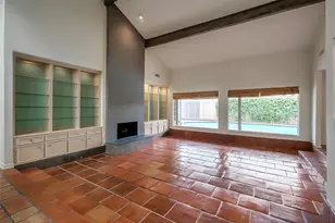 1319 E Brooklake Dr, Houston, TX 77077 - Photo 5