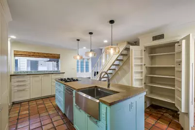 1319 E Brooklake Drive, Houston, TX 77077 - Photo 11