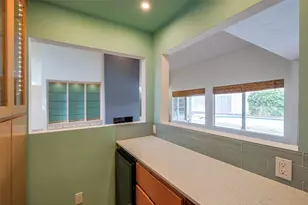 1319 E Brooklake Dr, Houston, TX 77077 - Photo 9