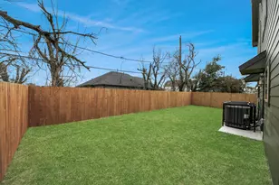 3319 Caplin St, Houston, TX 77026 - Photo 33