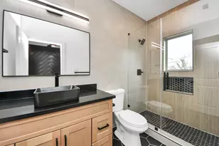 3319 Caplin St, Houston, TX 77026 - Photo 23