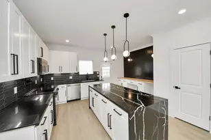 3319 Caplin St, Houston, TX 77026 - Photo 11