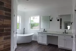 2615 Campbell St, Houston, TX 77026 - Photo 5