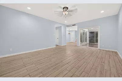4513 Acacia, Bellaire, TX 77401 - Photo 9