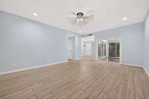 4513 Acacia, Bellaire, TX 77401 - Photo 9