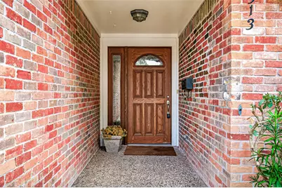 4513 Acacia, Bellaire, TX 77401 - Photo 3