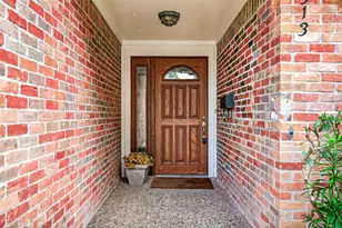 4513 Acacia, Bellaire, TX 77401 - Photo 3