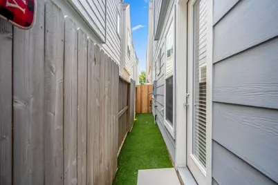 5229 Hillman Street #B, Houston, TX 77023 - Photo 35