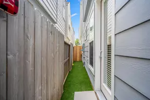 5229 Hillman St, Houston, TX 77023 - Photo 35