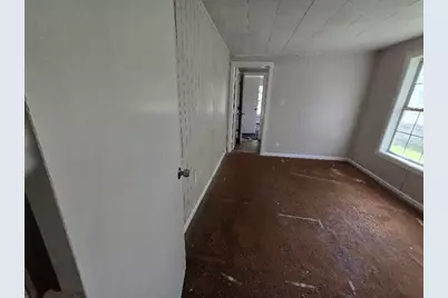 208 S 6th Street, Highlands, TX 77562 - Photo 11