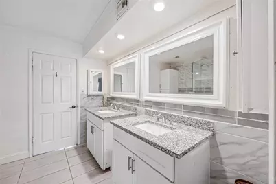 2574 Marilee Lane #2, Houston, TX 77057 - Photo 1