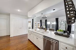 4601 Oakridge St, Houston, TX 77009 - Photo 13