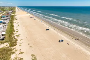 16725 Captain Bligh Rd, Jamaica Beach, TX 77554 - Photo 17