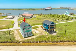 816 Coast Guard, Surfside Beach, TX 77541 - Photo 3