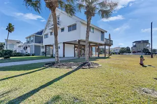 13839 Pirates Beach Blvd, Galveston, TX 77554 - Photo 39