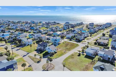 13839 Pirates Beach Boulevard, Galveston, TX 77554 - Photo 49