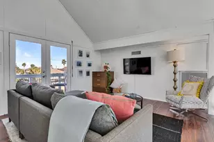 13839 Pirates Beach Blvd, Galveston, TX 77554 - Photo 25