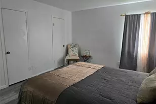 8405 Wilcrest Dr, Houston, TX 77072 - Photo 17