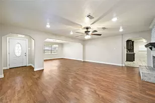 1503 Leneva Ln, Pasadena, TX 77502 - Photo 3