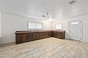 1503 Leneva Ln, Pasadena, TX 77502 - Photo 9