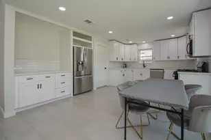 6042 Willowbend Blvd, Houston, TX 77096 - Photo 9
