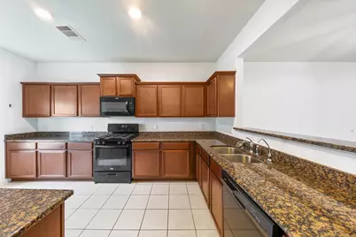 7675 Dragon Pearls Lane, Conroe, TX 77304 - Photo 5
