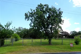 3908 20th St N, Texas City, TX 77590 - Photo 1