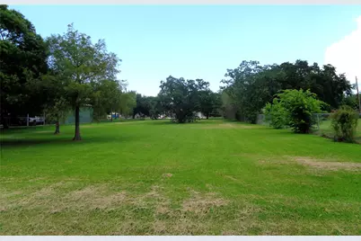 3908 20th Street N, Texas City, TX 77590 - Photo 11