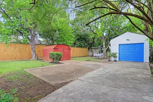 5217 Locust St, Bellaire, TX 77401 - Photo 19