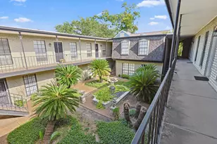 3402 Garrott St, Houston, TX 77006 - Photo 13