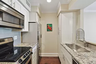 3402 Garrott St, Houston, TX 77006 - Photo 3
