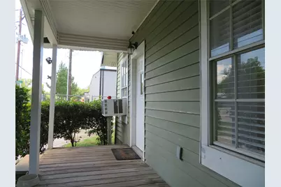422 Mill Avenue, Conroe, TX 77301 - Photo 3