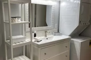 8100 Cambridge St, Houston, TX 77054 - Photo 9