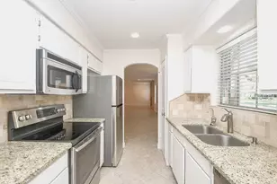 13240 Trail Hollow Dr, Houston, TX 77079 - Photo 21