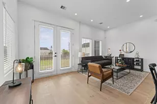 3013 Jensen Spgs Ln, Houston, TX 77026 - Photo 7