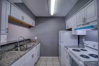 10555 Turtlewood Court #1702, Houston, TX 77072 - Photo 3