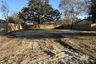 5839 Flamingo Dr, Houston, TX 77033 - Photo 1