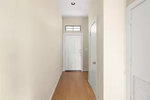 802 Jackson Hill St, Houston, TX 77007 - Photo 3