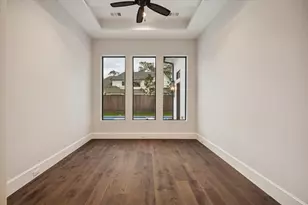 318 Knipp Rd, Houston, TX 77024 - Photo 23