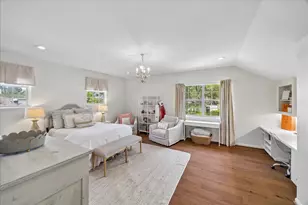 10926 Wickwild St, Hunters Creek Village, TX 77024 - Photo 23