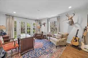 10926 Wickwild St, Hunters Creek Village, TX 77024 - Photo 21