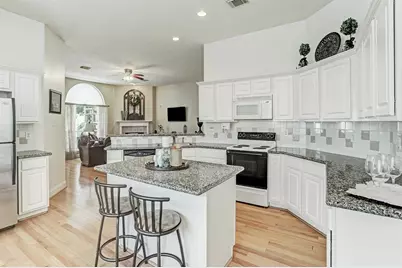 907 Norfolk Drive, Pearland, TX 77584 - Photo 5