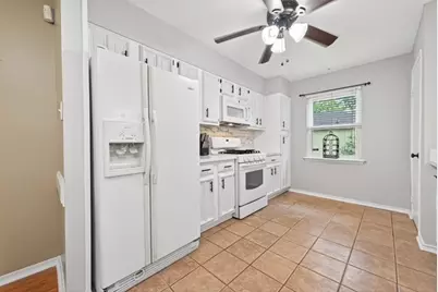 3319 Sycamore Springs Drive, Houston, TX 77339 - Photo 3