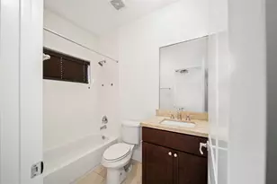 22 Hermann Park Ct, Houston, TX 77021 - Photo 11