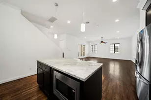 22 Hermann Park Ct, Houston, TX 77021 - Photo 9