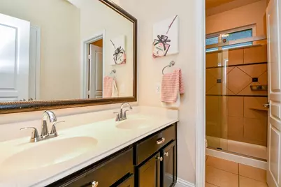 66 N Swanwick Place, Tomball, TX 77375 - Photo 31